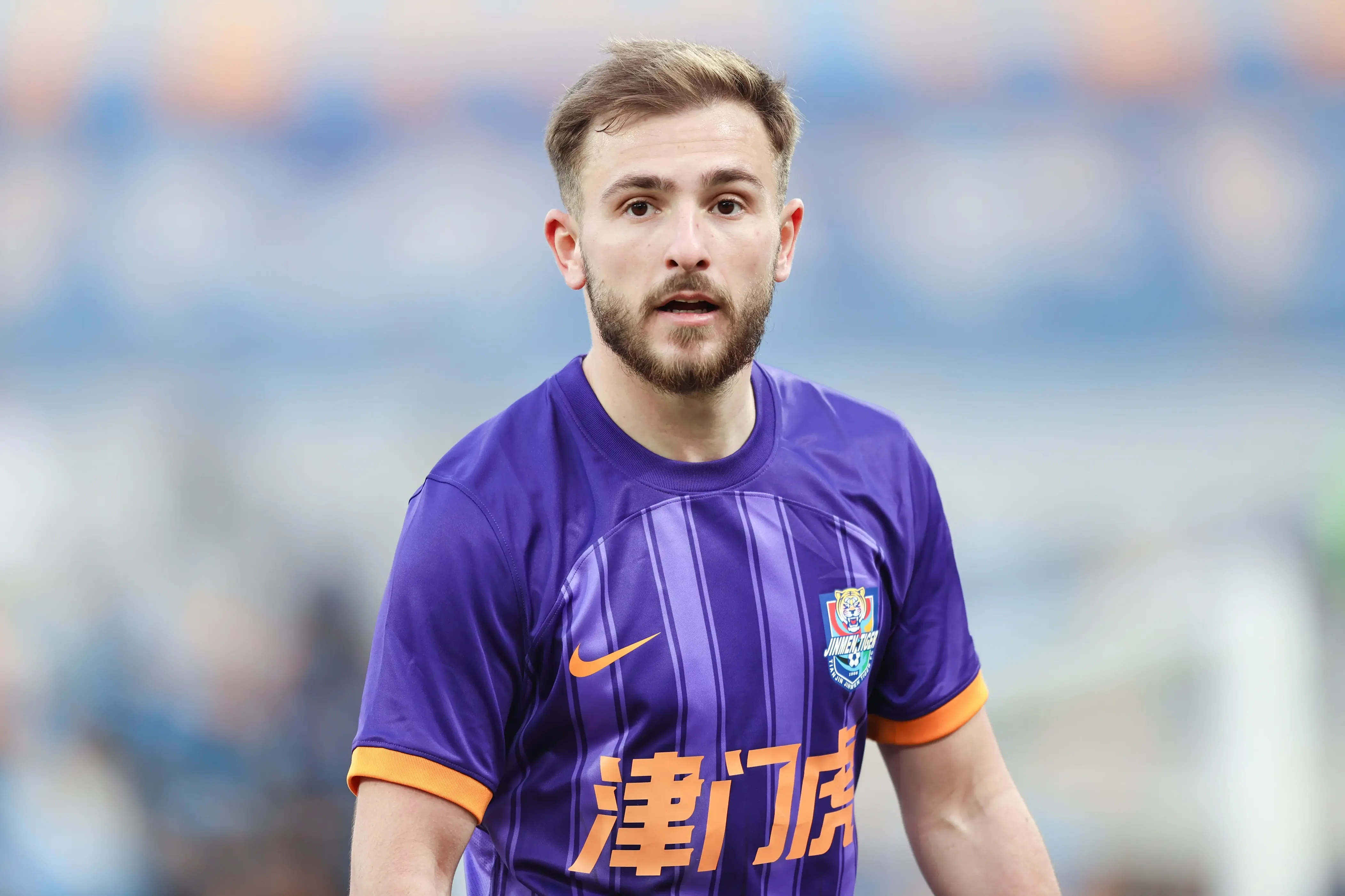 援阿代米外