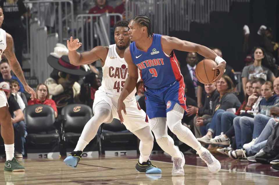 比赛回顾, 领先优势, 活塞 比赛回顾, 领先优势, 活塞